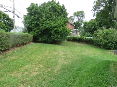 24 Park Ave, Newburgh, NY 12550-3707