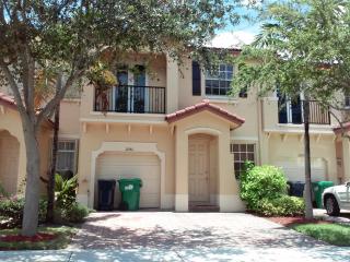 12981 135th St, Miami, FL 33186-7015