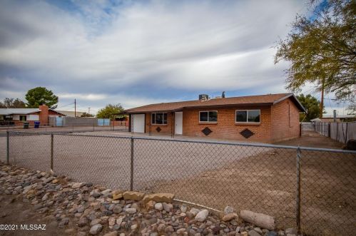 2010 Spring St, Tucson, AZ 85719-3428