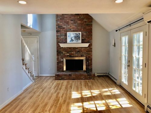 29 Wellesley Ave, Natick, MA 01760-3761