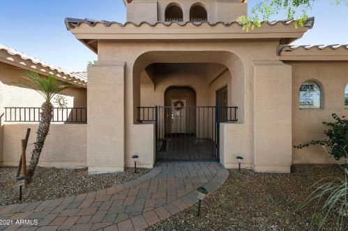 24415 Lakestar Dr, Chandler, AZ 85248-7305