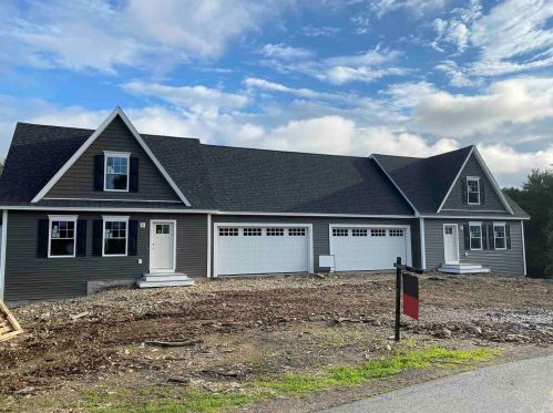 46 Lovell Rd, Stratham NH  03885-2218 exterior