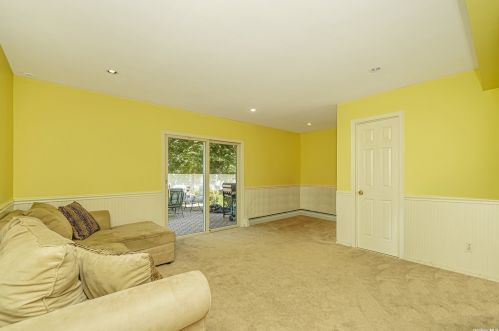 2 Autumn Dr, Mount Sinai NY  11766-2300 exterior