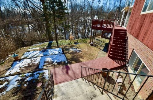 441 Deanview Dr, Cincinnati OH  45224-1415 exterior