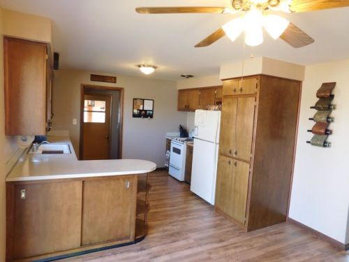 620 Church Ave, Casco, WI 54205-9721