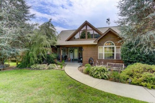 1942 Tater Vly Rd, Washburn TN  37888-4811 exterior