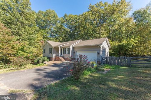 302 Land Or Dr, Ruther Glen VA  22546-1241 exterior