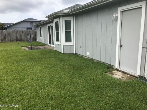 609 Sparrow St, Lynn Haven, FL 32444-4388