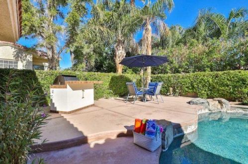 44700 Calle Placido, La Quinta CA  92253-5943 exterior