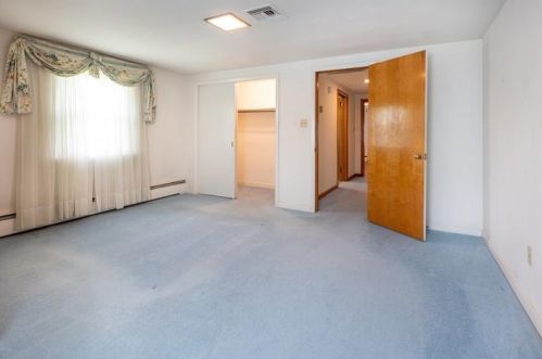 406 Davis Ave, Somerset PA  15501-1714 exterior