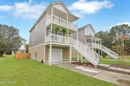 23 Island Breeze Ln, Beaufort SC  29907-1679 exterior