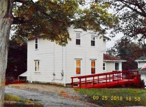 697 Grant St, Meadville, PA 16335-2215
