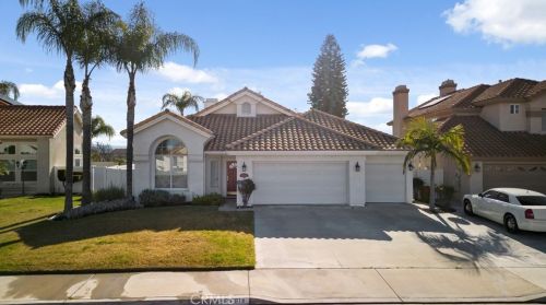 8814 Mesa Oak Dr, Riverside, CA 92508-3178
