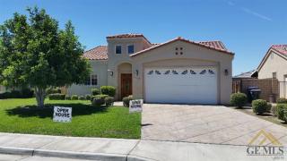 9015 Kellyann St, Bakersfield, CA 93313-5637