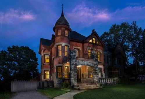 33 Levassor Ave, Covington, KY 41014-1731