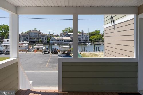 486 Market St, Lewes DE  19958-1125 exterior