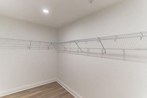 1405 Michigan St, Orlando FL 32806-4818 exterior