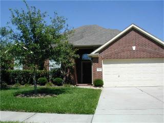 112 Green Cedar Dr, League City TX  77573-0837 exterior