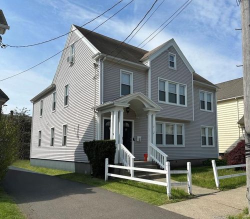 68 Beardsley Park Ter, Bridgeport, CT 06610-1730