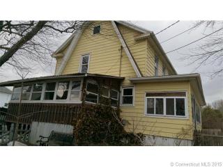 19 Rockridge Rd, Waterbury, CT 06705-2343