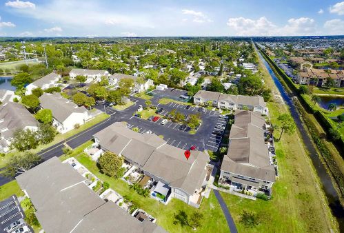 220 Foxtail Dr, West Palm Beach, FL 33415-6190