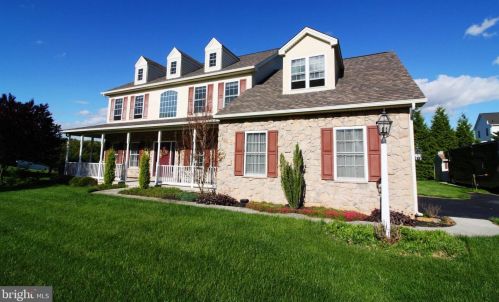 11 Devonshire Dr, Shrewsbury, PA 17361-1131