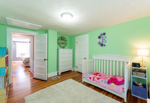 13 6 St, Nashua NH 03060-3141 exterior