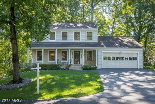 10334 Steamboat Lndg Ln, Springfield VA  22015-2542 exterior
