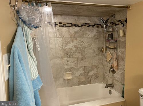 209 Front St, Trenton NJ 08608-2103 exterior