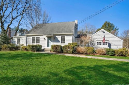108 Weed St, New Canaan, CT 06840-6115