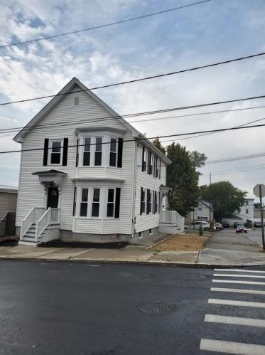 509 Union Ave, Providence, RI 02909-4809