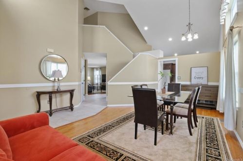 7 Woodfield Dr, Washingtonville NY  10992-1149 exterior