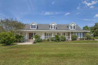 1082 Marion Dr, Broussard, LA 70518-7623