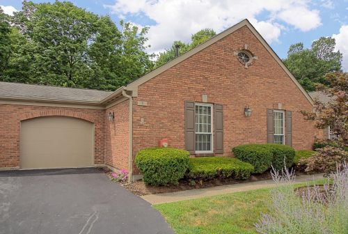 9 Dexter Park Blvd, Cincinnati, OH 45241-2299
