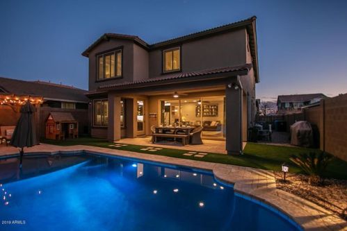 4348 Rawhide St, Gilbert, AZ 85296-1572