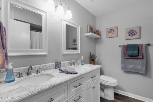 4636 Michelle Dr, Glendale AZ  85308-1519 exterior