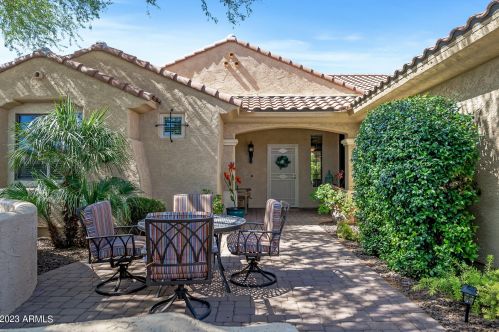 27041 Tonopah Dr, Buckeye AZ 85396-6932 exterior