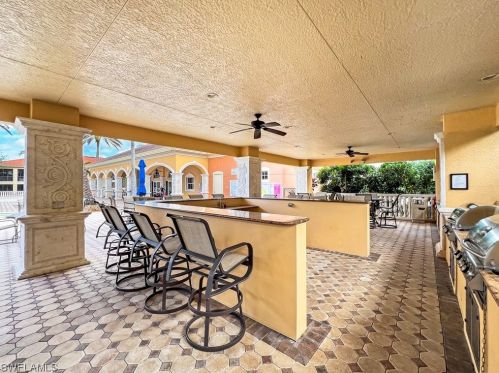 542 Avellino Isles Cir, Naples FL  10101-2379 exterior
