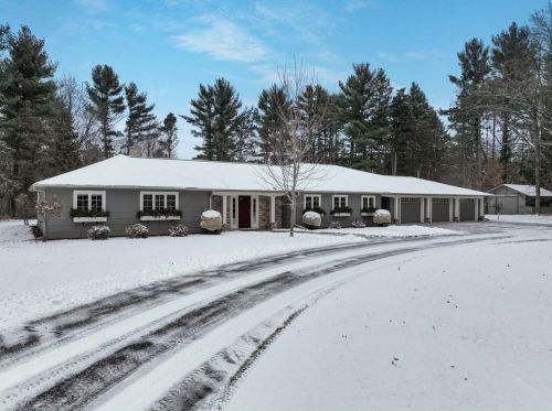 622 Lowes Creek Rd, Eau Claire, WI 54701-7258