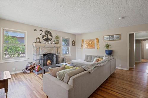 1483 Ojai Rd, Santa Paula, CA 93060-1135