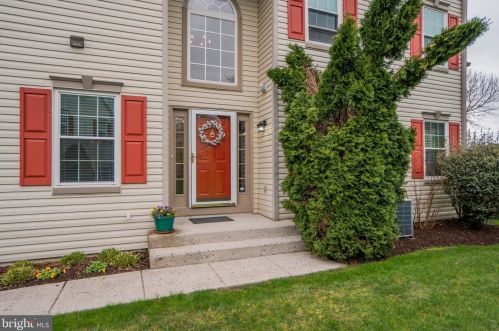 120 Farrington Ct, Collegeville, PA 19426-3943