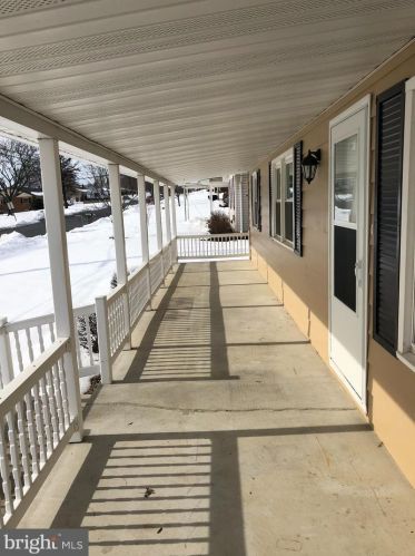 430 Florence Ave, Moselem, PA 19526-8318