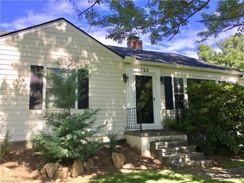 702 New Haw Creek Rd, Asheville, NC 28805-1420