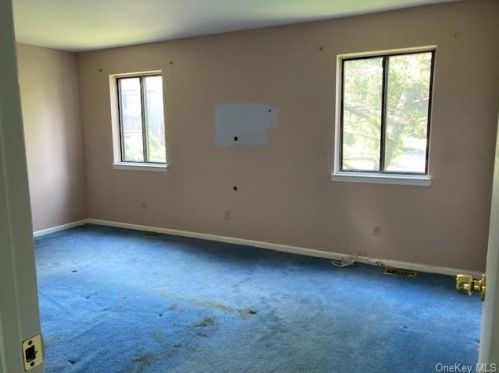 52 Arthur Ct, Rye Brook NY  10573-3153 exterior