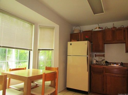 73 Hidden Ridge Dr, Monticello NY  12701-3083 exterior