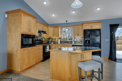 1251 Stone Ridge Rd, Sauk Rapids MN  56379-2583 exterior