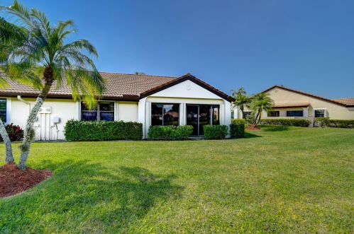 8234 Mooring Cir, Boynton Beach, FL 33472-2340