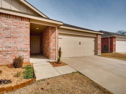 1629 Megan Creek Dr, Oak Point, TX 75068-4988