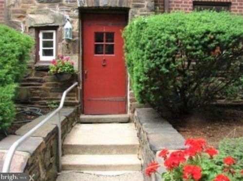 126 Argyle Rd, Ardmore PA  19003-2800 exterior