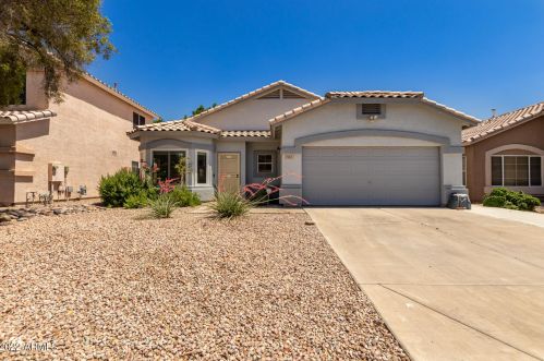 945 Breckenridge Ave, Gilbert, AZ 85233-3764